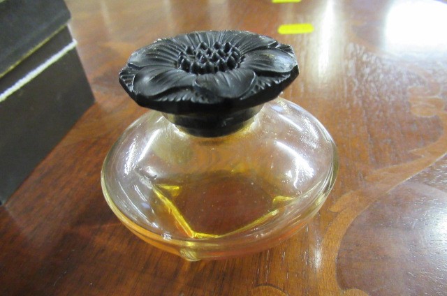 ART DECO PERFUME BOTTLE  BLACK NARCISSUS Image