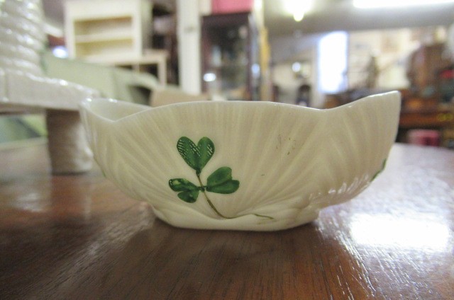 BELLEEK HONEY POT AND ANOTHER BELLEEK ITEM Image