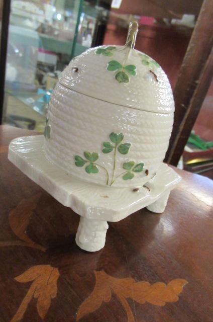 BELLEEK HONEY POT AND ANOTHER BELLEEK ITEM Image