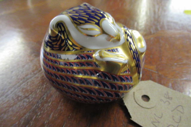 ROYAL CROWN DERBY DOORMOUSE Image