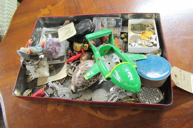 TIN OF COLLECTABLES INCLUDING SILVER COIN Image