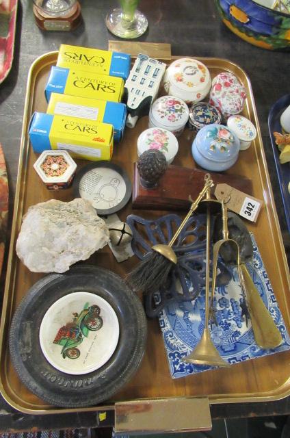 TRAY OF PORCELAIN   CORGI CARS ETC Image