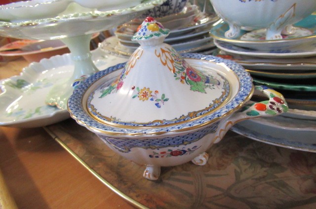 TRAY OF CERAMICS Image