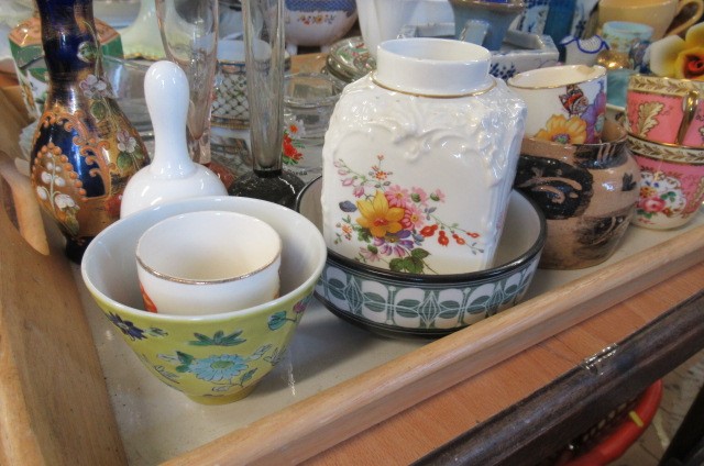 TRAY OF CERAMICS Image