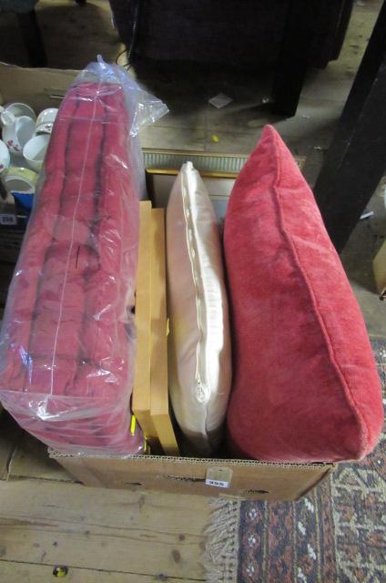 QUANTITY OF CUSHIONS AND PICTURES Image