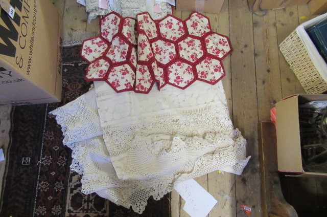 BOX OF LINEN Image