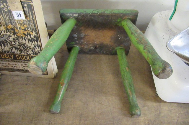 PINE STOOL Image