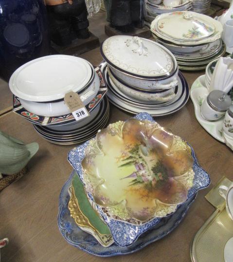 QUANTITY OF CERAMICS Image