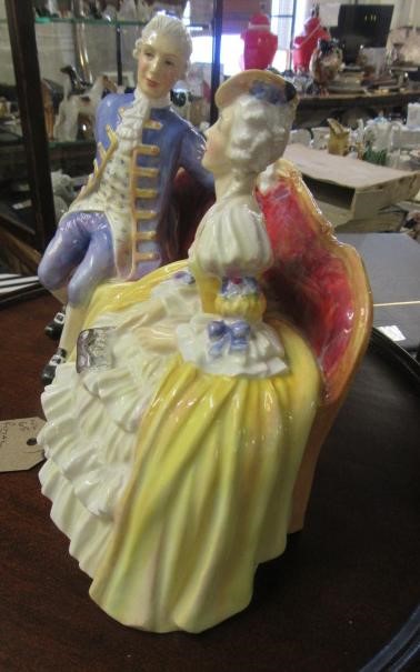 ROYAL DOULTON FIGURE GROUP ON SETTEE Image