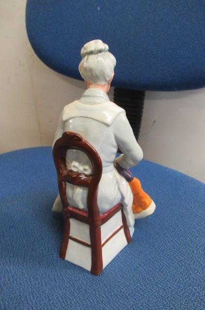 ROYAL DOULTON HN2814 EVENTIDE FIGURE Image