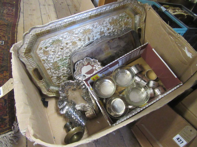 BOX OF METALWARE INCLUDING TRAYS ETC Image