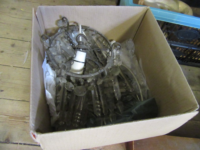 SMALL GLASS CHANDELIER Image