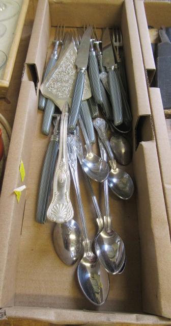 LOOSE DESSERT CUTLERY ETC Image