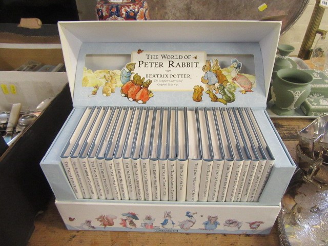WORLD OF BEATRIX POTTER BOOK SET Image