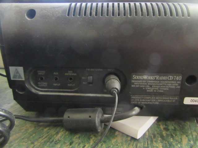 CREATIVE RADIO/CD PLAYER Image