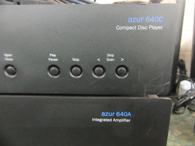 CAMBRIDGE AUDIO CD PLAYER AND AMP Image