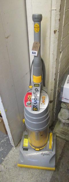 DYSON DC01 VACUUM CLEANER Image
