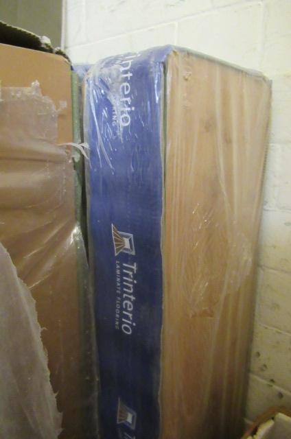 QUANTITY OF VENEERED WOOD FLOORING Image