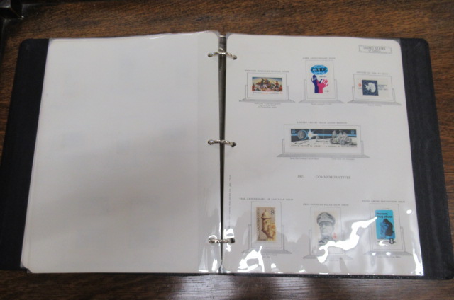MINT USA STAMPS ALBUM Image