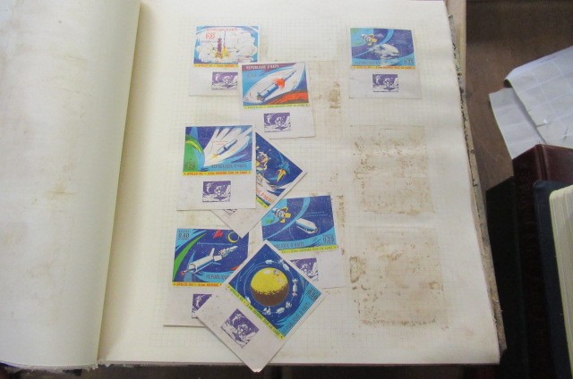 FIVE OLD STAMPS ALBUMS Image