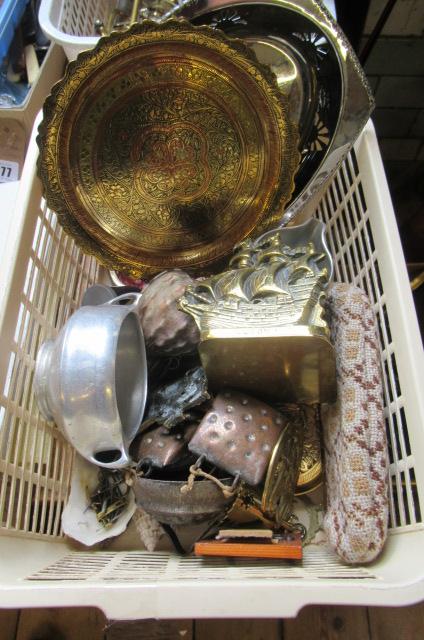 BOX OF METALWARE Image