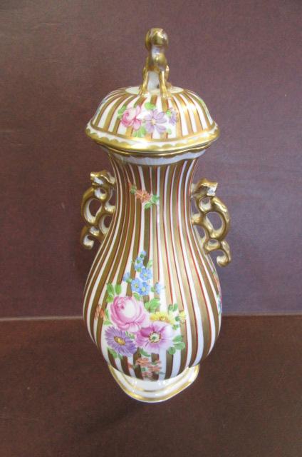 DRESDEN VASE AND COVER Image