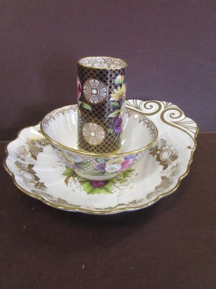 SPODE WHITE REGENCY PATTERN BOWL AND TWO OTHERS Image