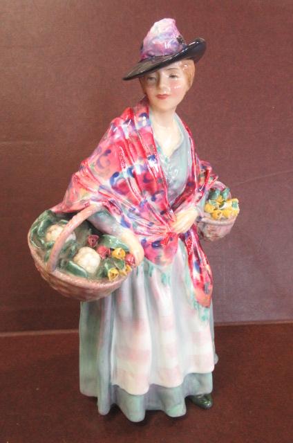ROYAL DOULTON FIGURE  ROMANY SUE Image