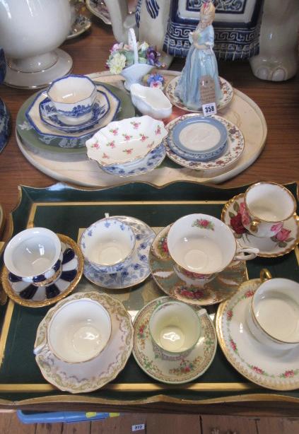 TWO TRAYS OF CABINET CUPS AND OTHER CHINA INCLUDING ROYAL DOULTON FIGURE Image