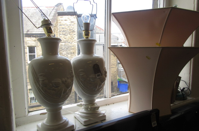 PAIR OF TABLE LAMPS AND SHADES Image