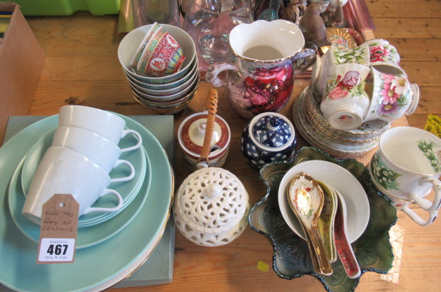 QUANTITY OF CERAMICS Image