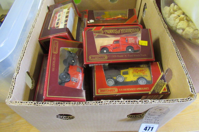 BOX OF DIECAST CARS  Image