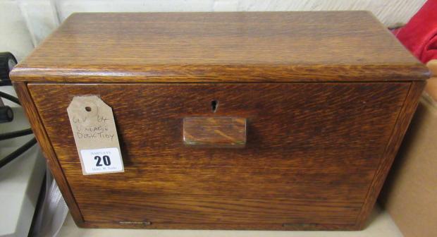 VINTAGE DESK TIDY Image