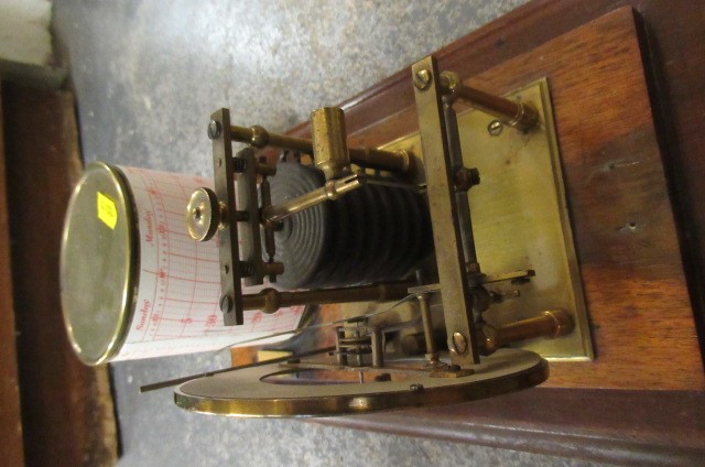 LEADBETTER AND PETERS RETAILED BAROGRAPH WITH EXTRA PAPERS Image
