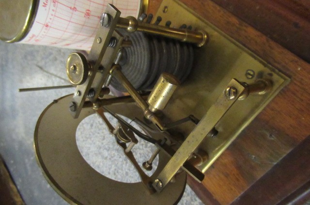LEADBETTER AND PETERS RETAILED BAROGRAPH WITH EXTRA PAPERS Image