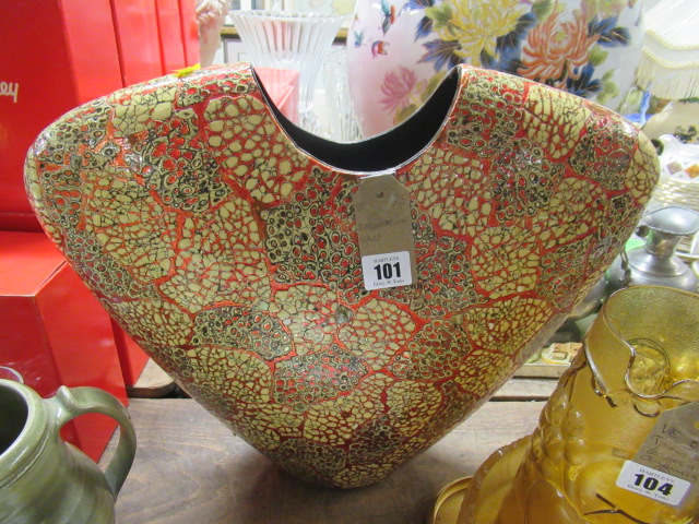 DECORATIVE VASE Image