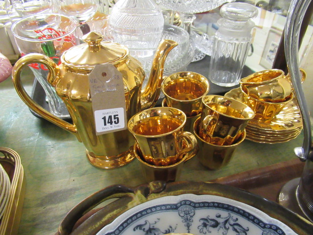 WADE TEASET Image
