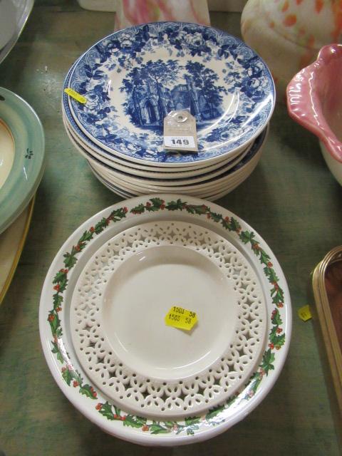 QUANTITY OF WEDGWOOD PLATES ETC Image