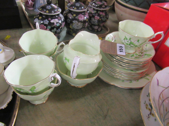 ROYAL ALBERT LAURENTIAN SNOWDROP TEAWARE Image