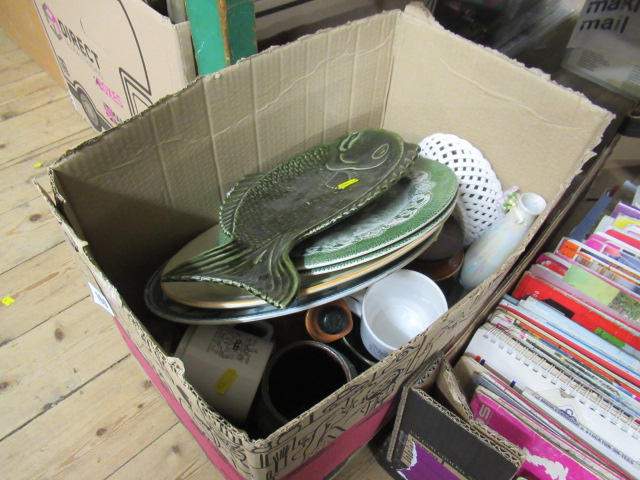 BOX OF CERAMICS Image