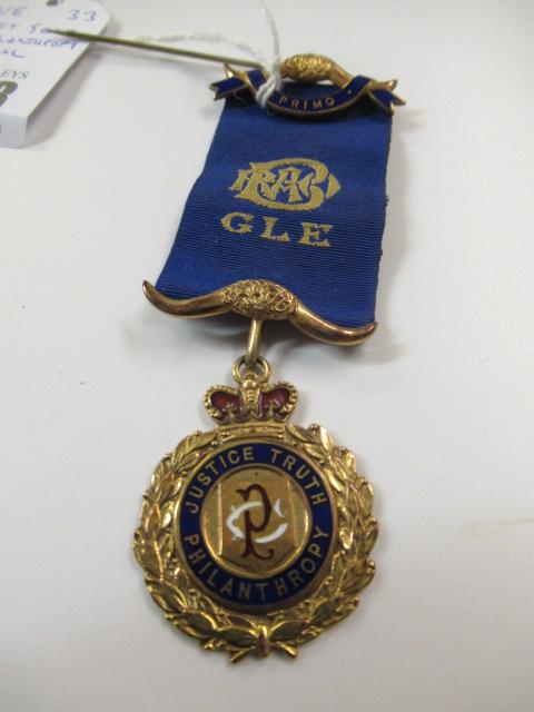 9CT GOLD PHILANTHROPY MEDAL Image