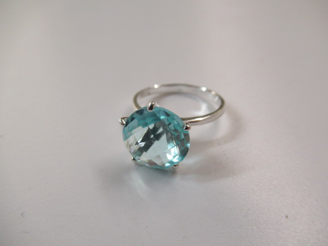 SILVER AQUAMARINE SET RING Image