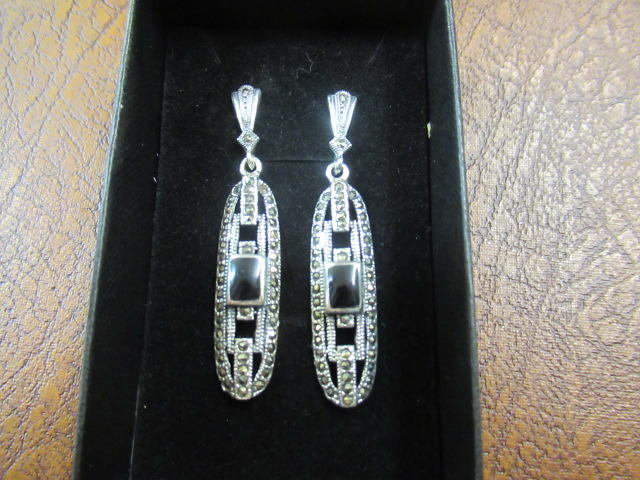 PAIR OF SILVER JET AND MARCASITE EARRINGS Image