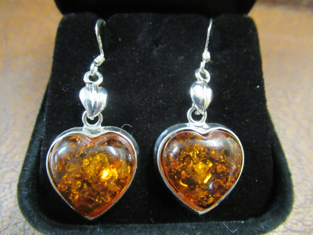 PAIR OF SILVER AND AMBER HEART SHAPED EARRINGS Image