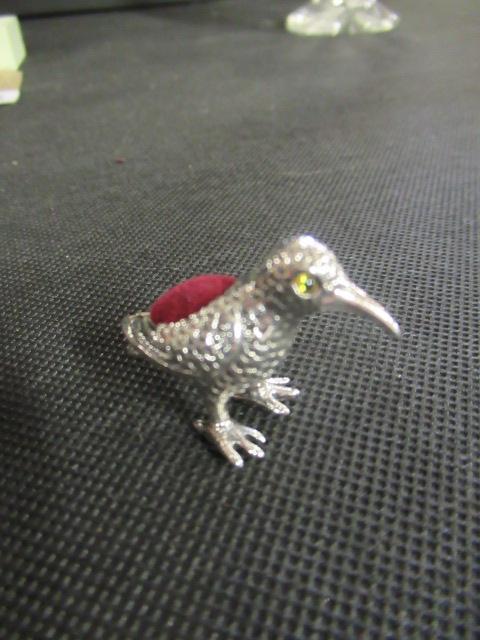 SILVER SANDPIPER PIN CUSHION Image