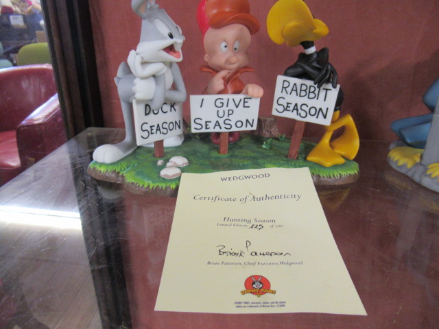 WEDGWOOD BUGS BUNNY AND DAFFY DUCK CARTOON MODELS  BOXED Image