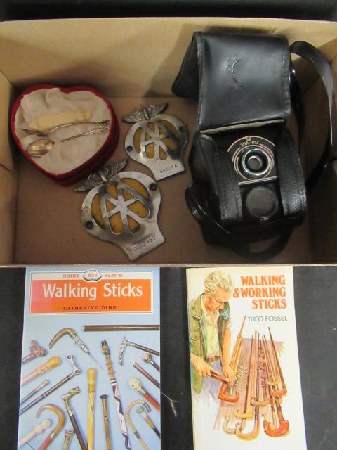 BOX OF MISCELLANEOUS ITEMS Image