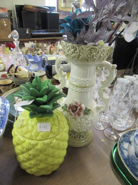 CERAMIC PINEAPPLE AND VASE Image