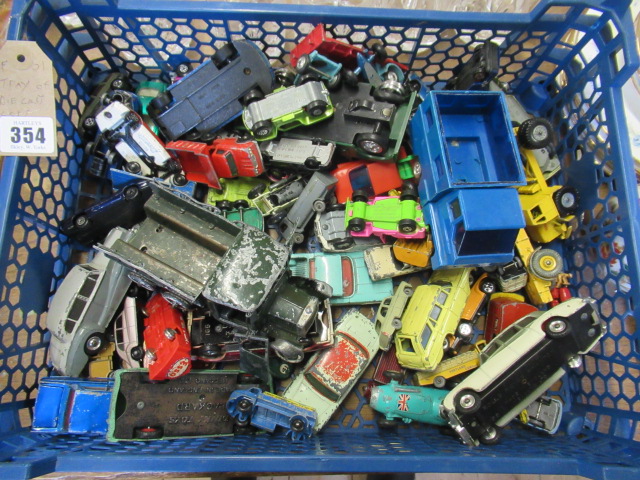 TRAY OF DIECAST CARS Image