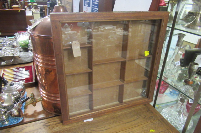 OAK DISPLAY CABINET Image